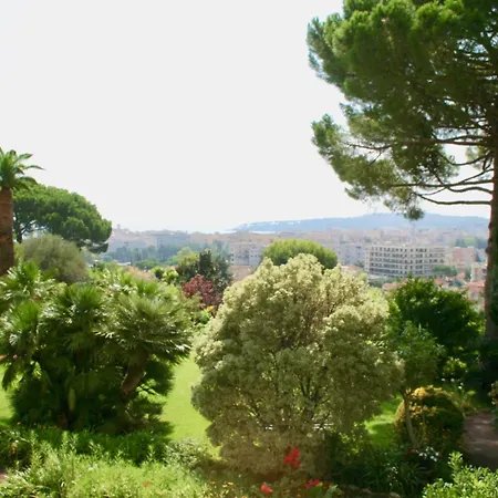 Sea View & Gardens In Апартаменты *