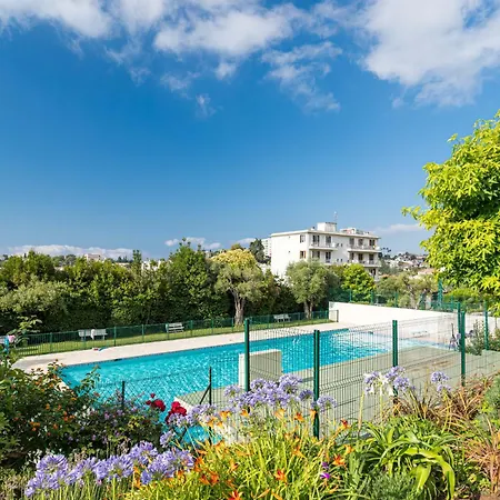 Апартаменты Sea View & Gardens In *