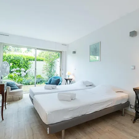 Sea View & Gardens In Apartamento