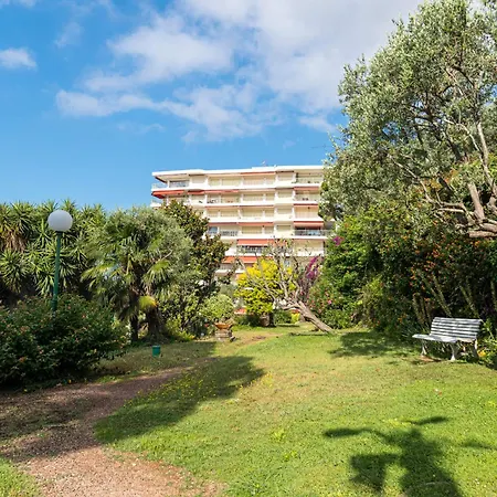Sea View & Gardens In Antibes
