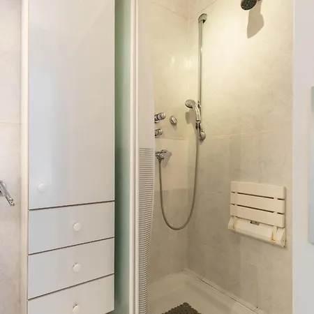 Sea View & Gardens In Apartamento